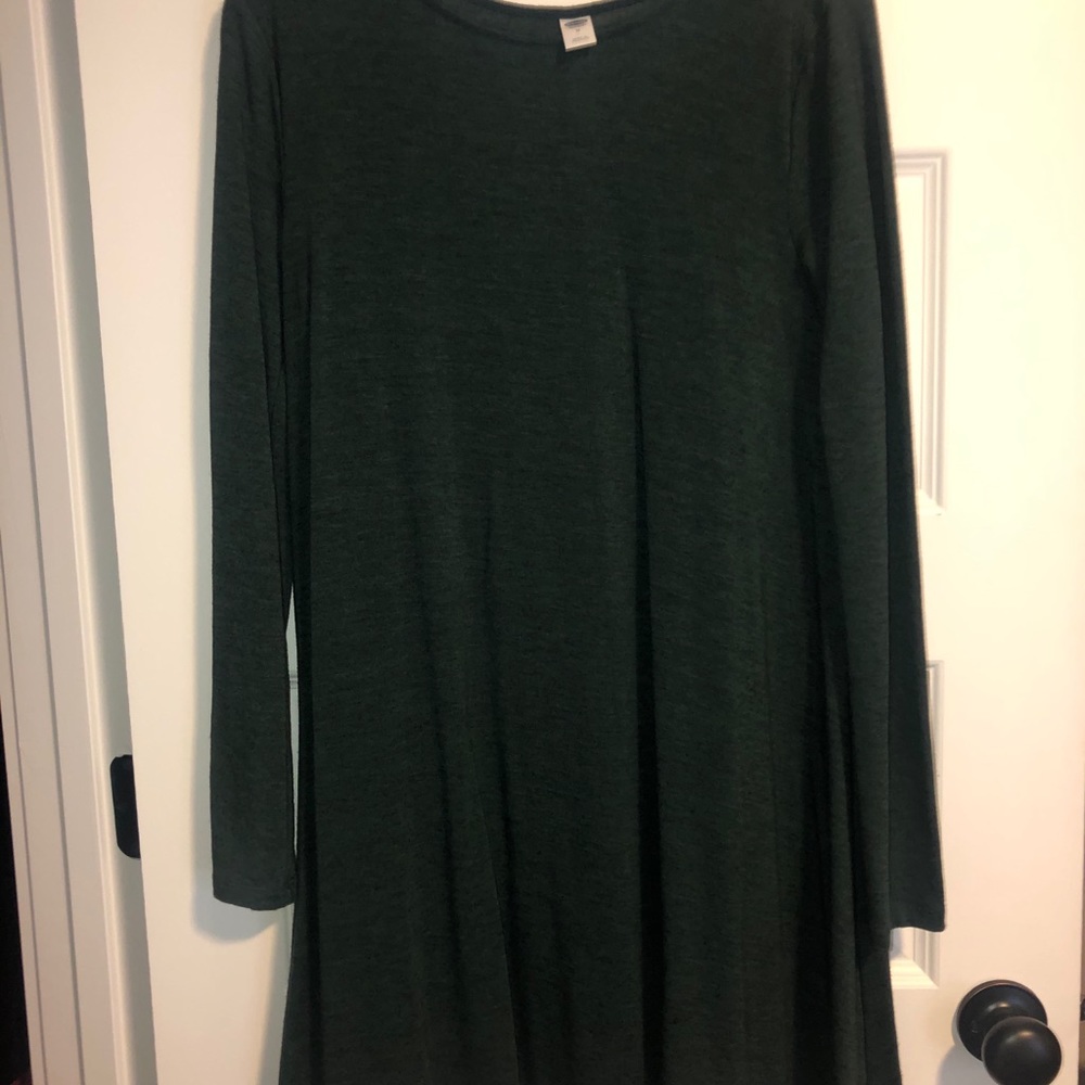 Green Old Navy shift dress